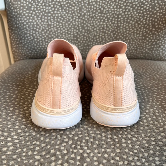 Brand New Never Worn APL Techloom Breeze Sneakers Size 8 - Picture 4 of 6